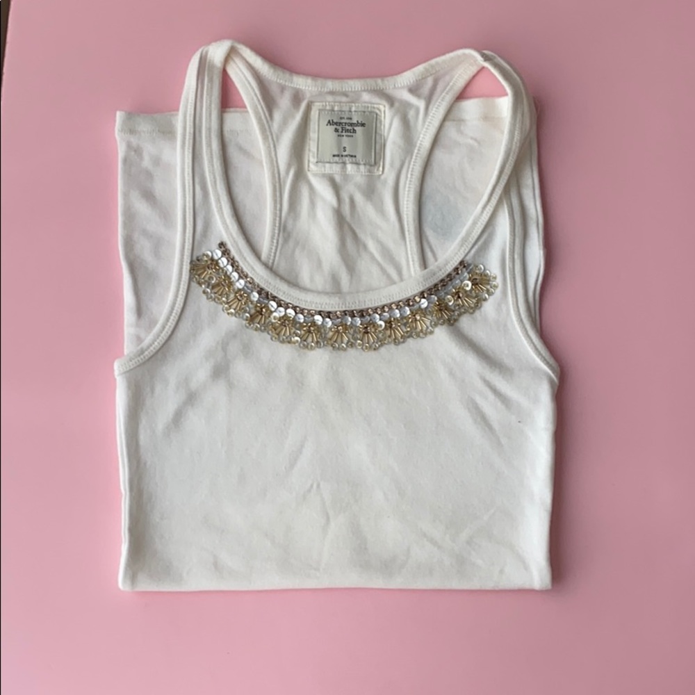 Abercrombie & Fitch top with details